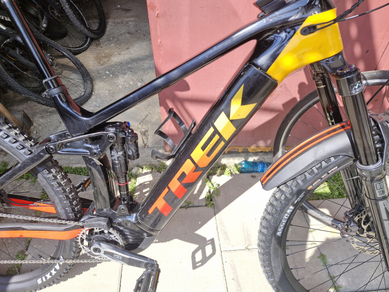Trek Rail 9.8 Carbon L