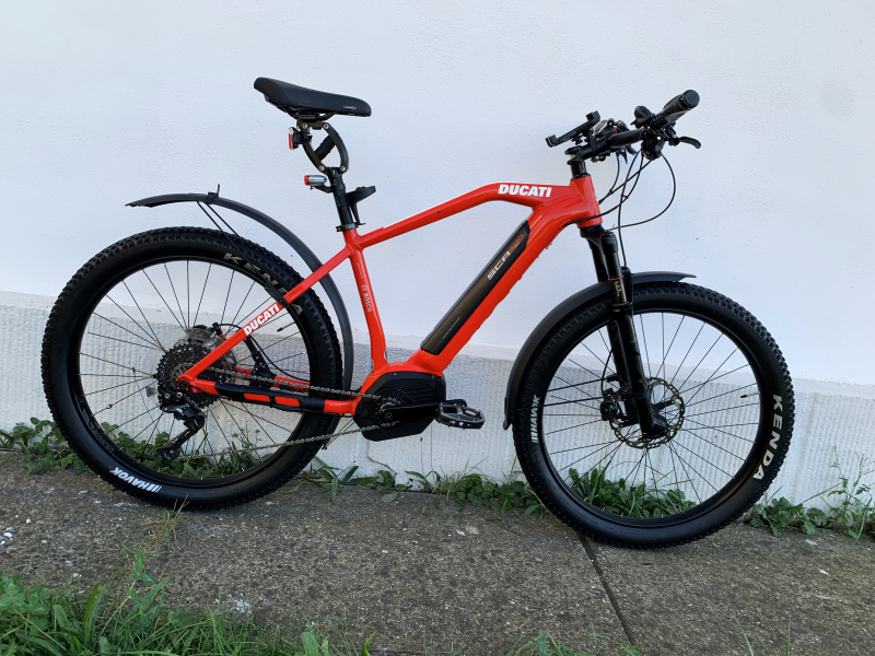 DUCATI SCR 400_Size L/47_Motor Bosch CX_Roti 27,5x2.80_Rock Shox Reba