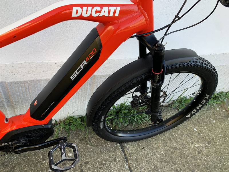 DUCATI SCR 400_Size L/47_Motor Bosch CX_Roti 27,5x2.80_Rock Shox Reba